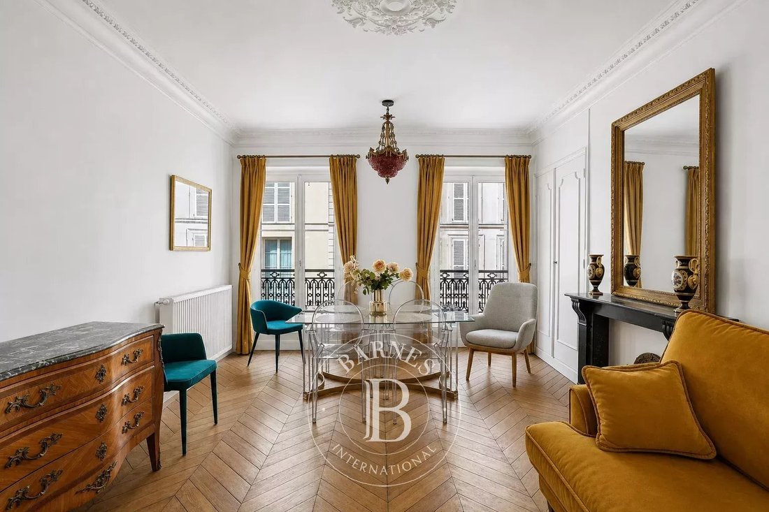 Apartment in Saint Louis, Versailles, France 1 - 18762873