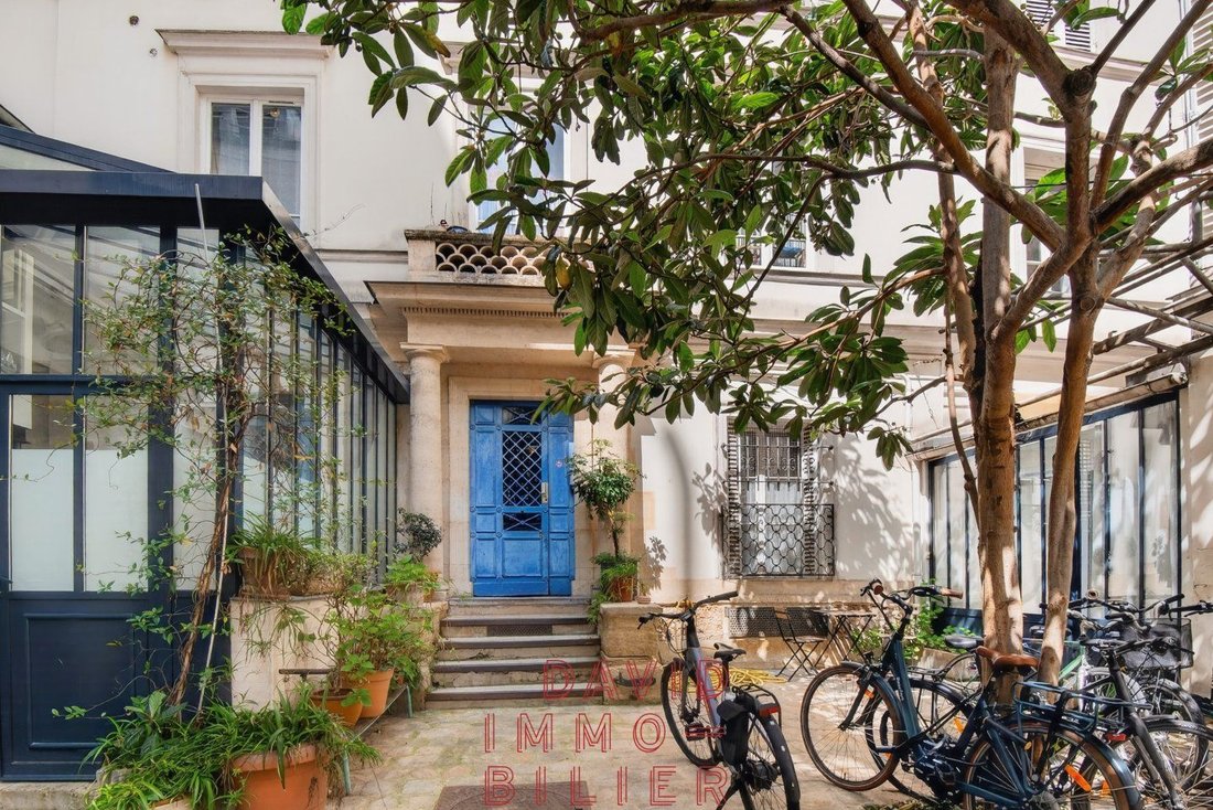 Apartment in Lorette-Martyrs, Paris 9e Arrondissement, Paris 1 - 18763241