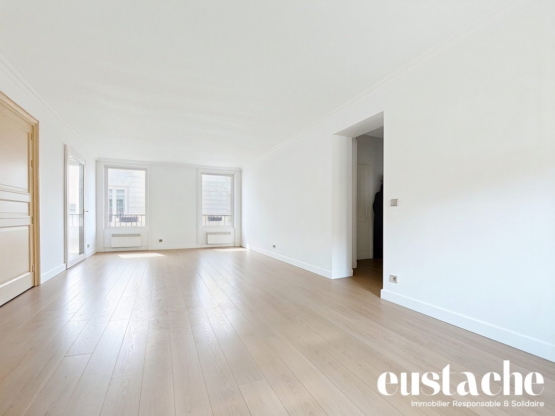 Apartment in Lorette-Martyrs, Paris 9e Arrondissement, Paris 1 - 18766265