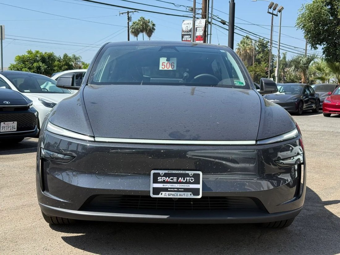 Suv in Azusa, CA, United States 2 - 18765679