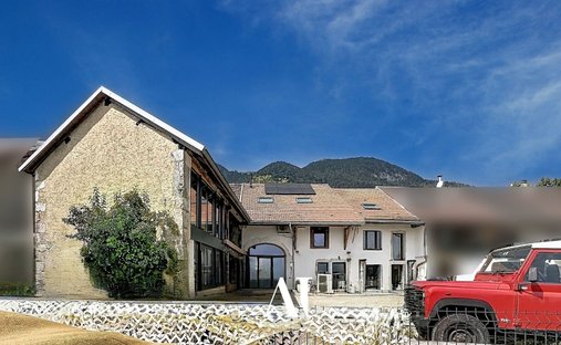 Maison à Collonges, Auvergne-Rhône-Alpes, France 1