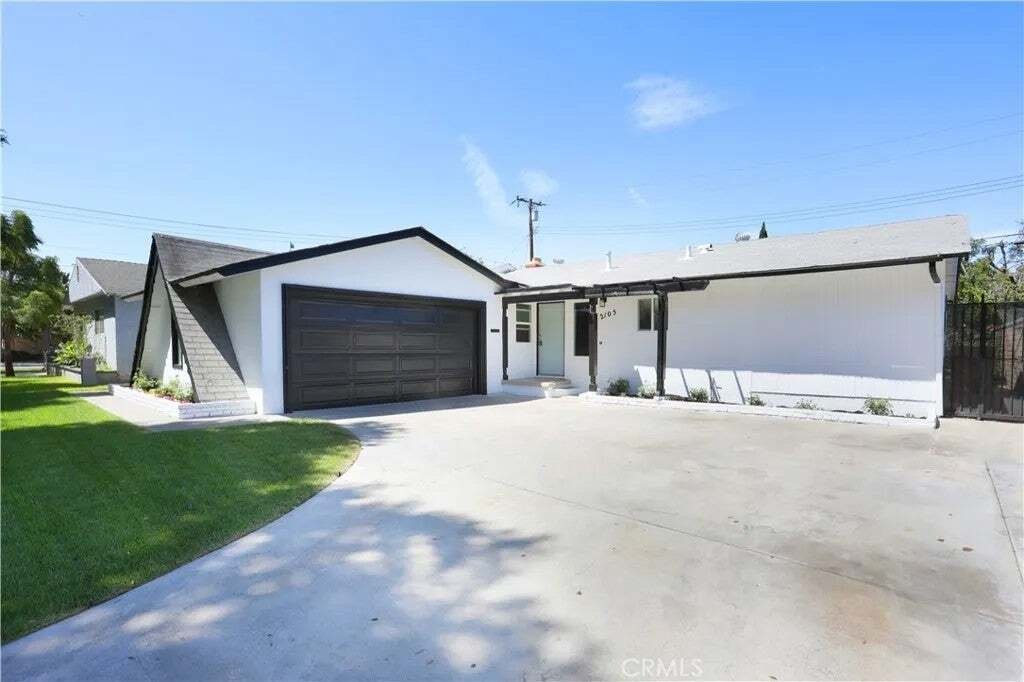 House in Santa Ana, California, United States 3 - 18762250