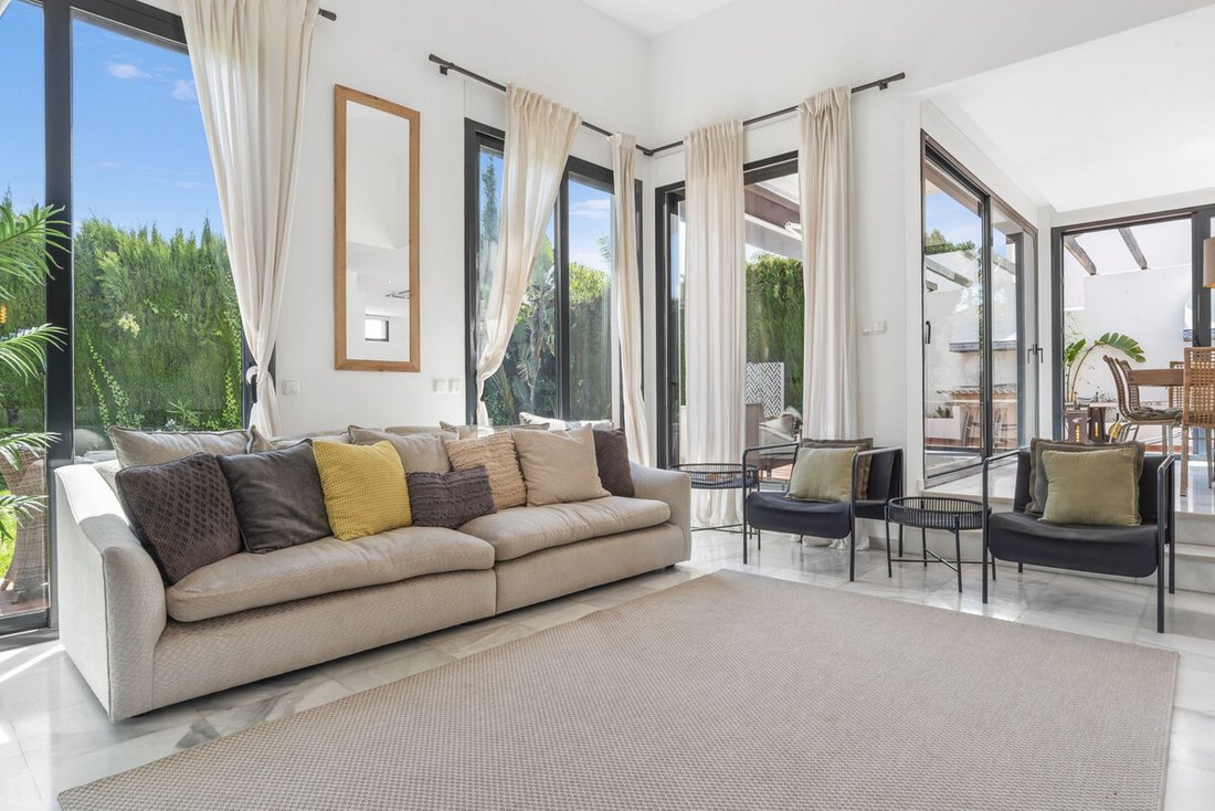 Villa à Puerto Banús, Marbella, Espagne 2 - 18762886