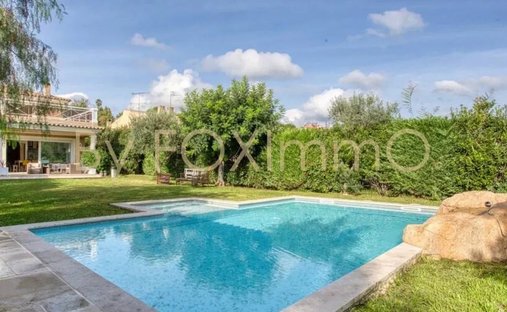 House in Antibes, Provence-Alpes-Côte d'Azur, France 1