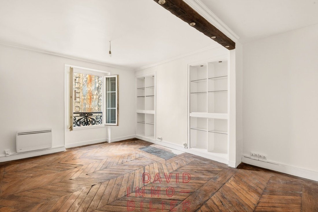 Apartment in Lorette-Martyrs, Paris 9e Arrondissement, Paris 2 - 18763241