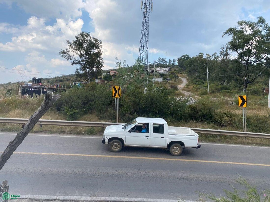 Terreno en Lomas de Buenavista, Michoacán, México 5 - 18476925