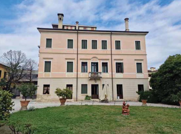 Villa in Montebelluna, Veneto, Italy 1 - 18765649