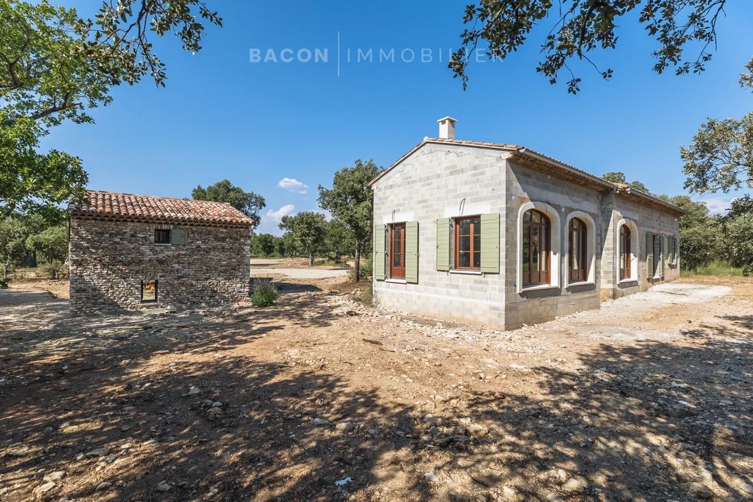 Estate in Bonnieux, Provence-Alpes-Côte d'Azur, France 5 - 18763248