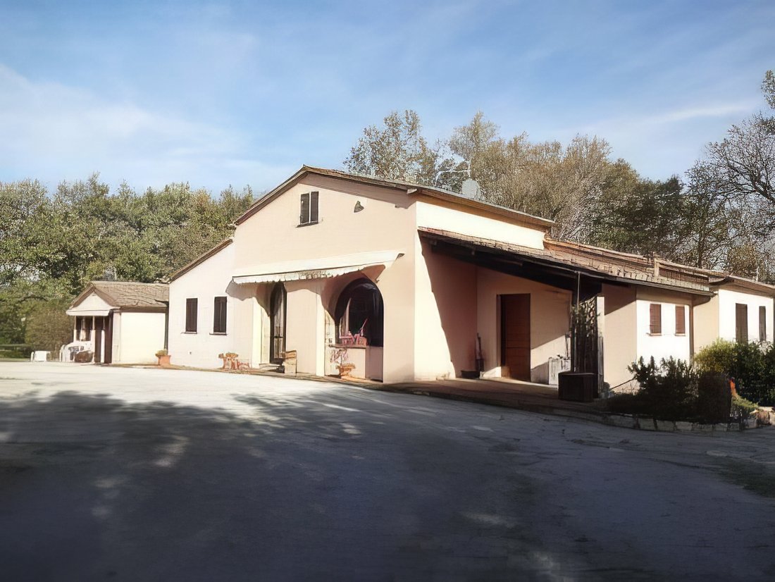 Villa in Umbertide, Umbria, Italy 2 - 18765210