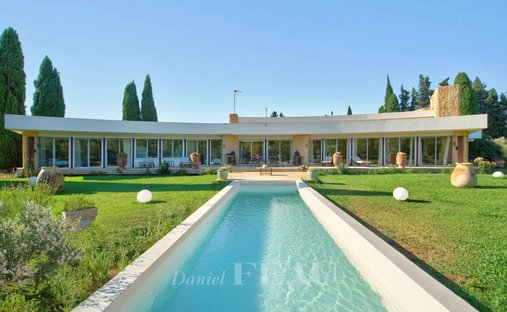Casa en Capouchiné, Nimes, Francia 1