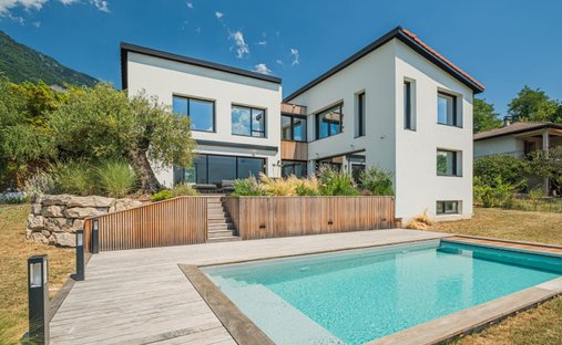 House in Corbonne-Centre-Maréchaux, Saint-Ismier, France 1