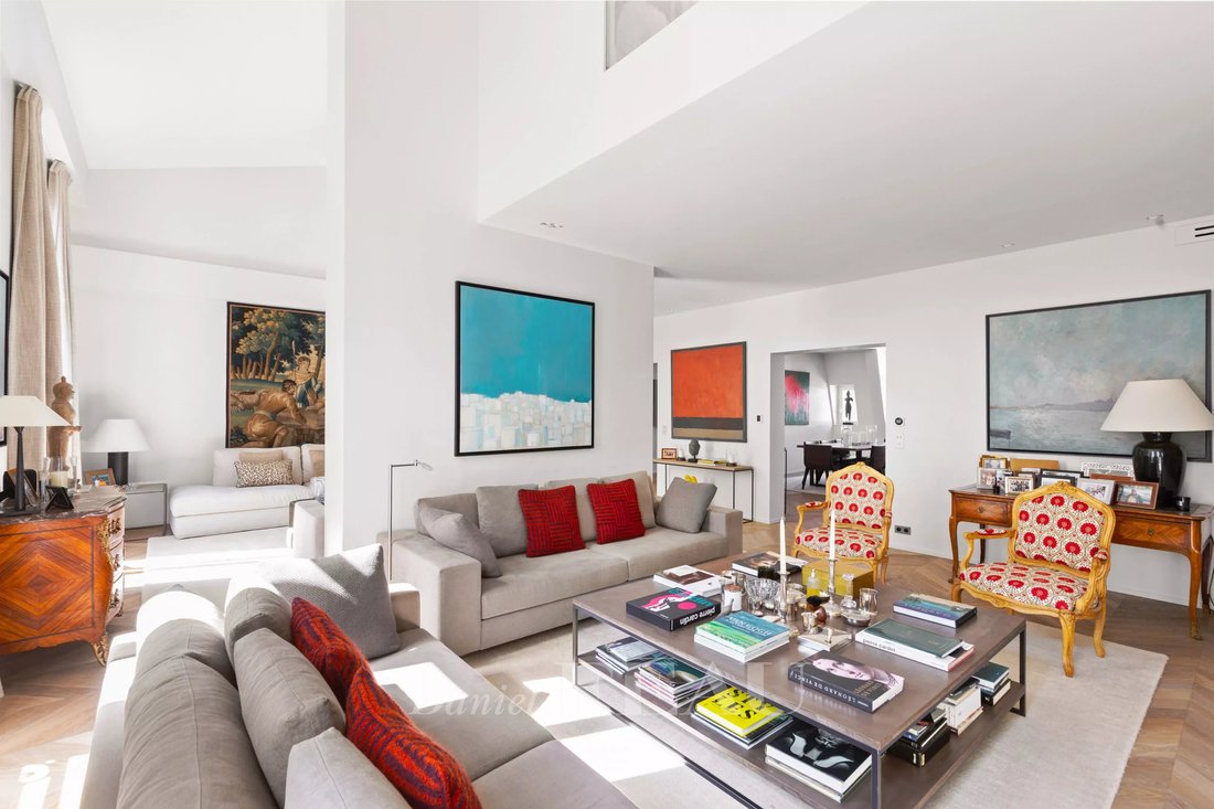 Apartment in Triangle d'Or, Paris 8e Arrondissement, Paris 4 - 18762974