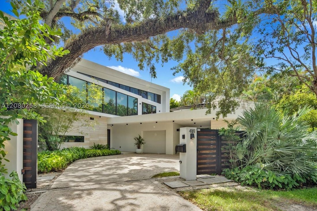 House in Miami, Florida, United States 1 - 18763680