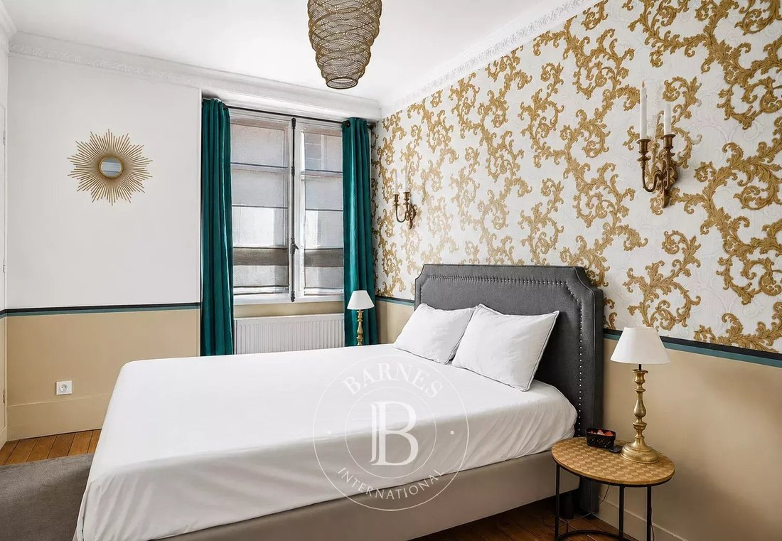 Apartment in Saint Louis, Versailles, France 2 - 18762873