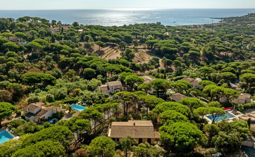 Casa en Nartelle-Noyer-Bellevue-bd de los Sardinaux, Sainte-Maxime, Francia 1