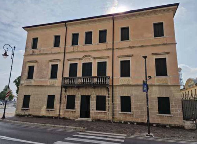 Villa in Montebelluna, Veneto, Italy 2 - 18765649