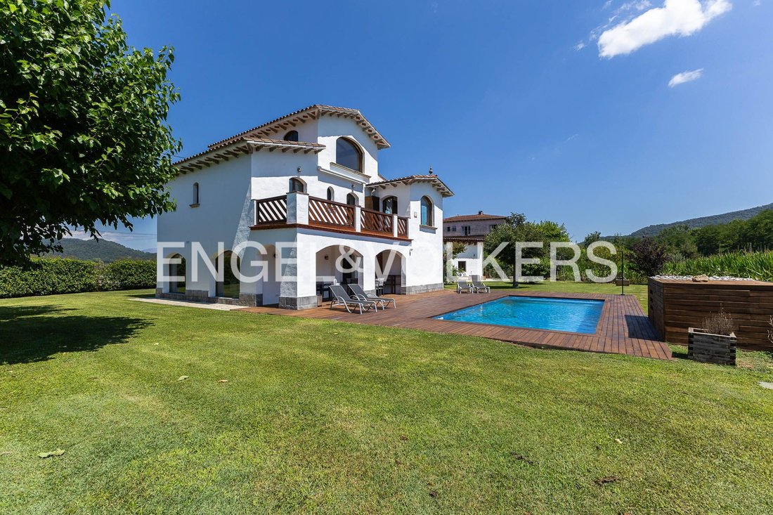Haus in la Vall d'en Bas, Katalonien, Spanien 3 - 18765374