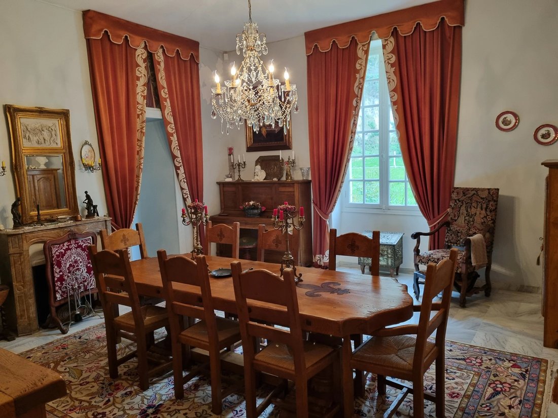 Estate in La Chartre-sur-le-Loir, Pays de la Loire, France 2 - 18762769