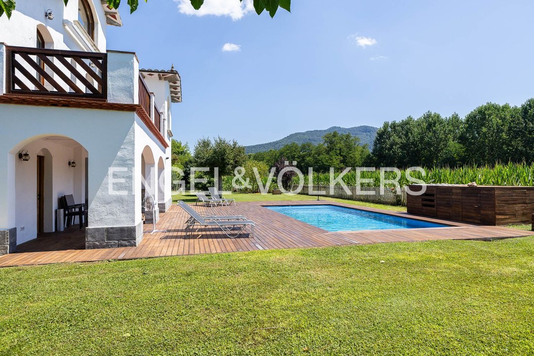 Haus in la Vall d'en Bas, Katalonien, Spanien 4 - 18765374