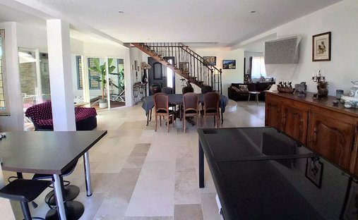 Villa à Condat-sur-Trincou, Nouvelle-Aquitaine, France 1