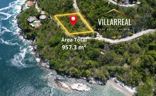 Land in Zihuatanejo, Guerrero, Mexico 1