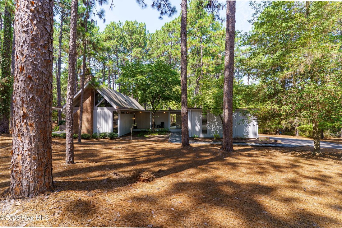 Casa en Pinehurst, Carolina del Norte, Estados Unidos 2 - 18763642