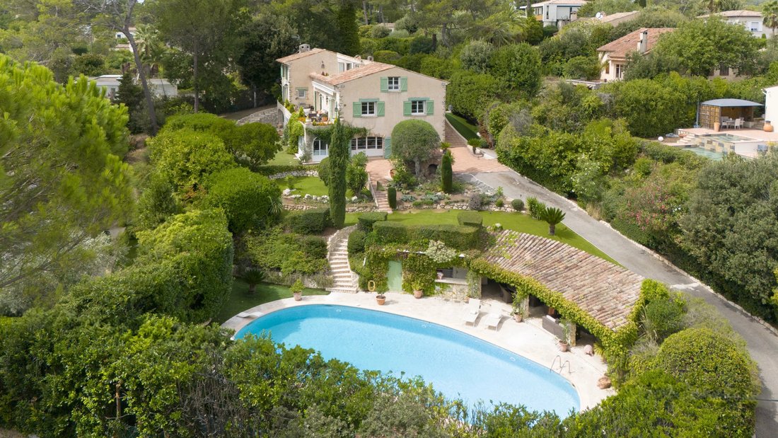 Villa à Mougins, Provence-Alpes-Côte d'Azur, France 2 - 18765480