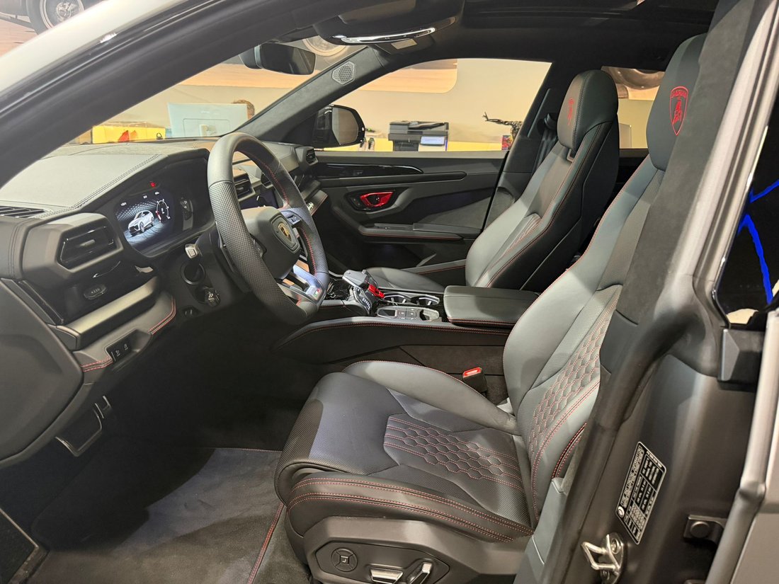 Suv in Cardedeu, Spain 5 - 18766891