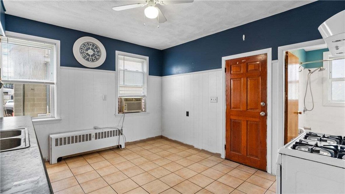 Andere in Cranston, Rhode Island, Vereinigte Staaten 4 - 18766605