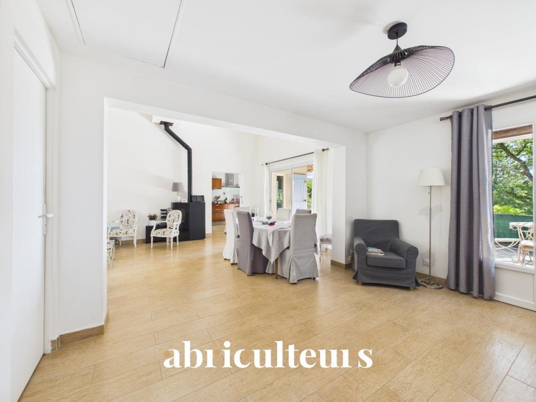 Casa en Lauris, Provenza-Alpes-Costa Azul, Francia 5 - 18766827