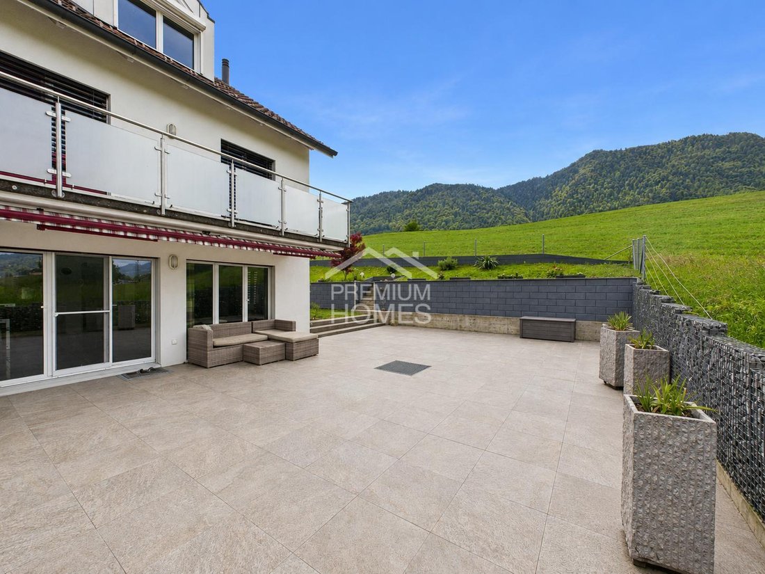 Casa a Schübelbach, Svitto, Svizzera 1 - 18766895