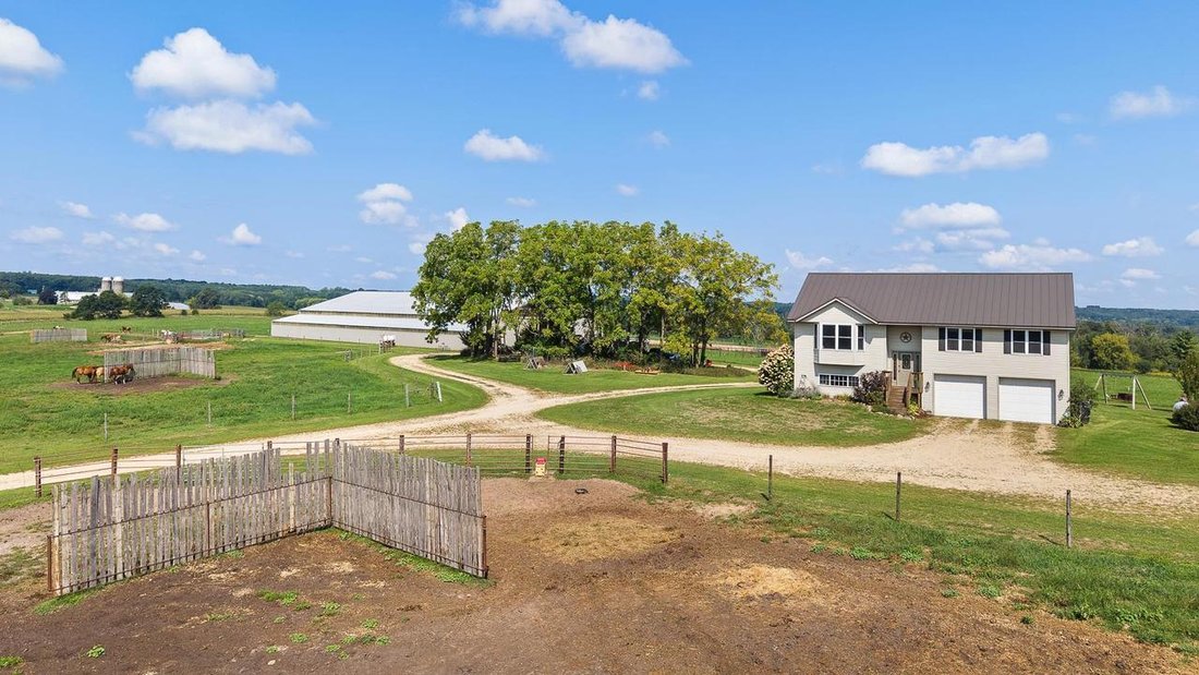 House in Wisconsin Dells, Wisconsin, United States 1 - 17787958