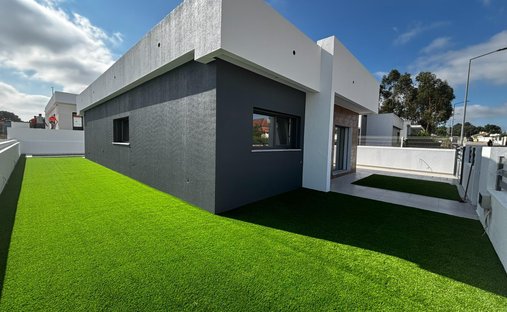 Villa in Fernão Ferro, Setúbal Municipality, Portugal 1