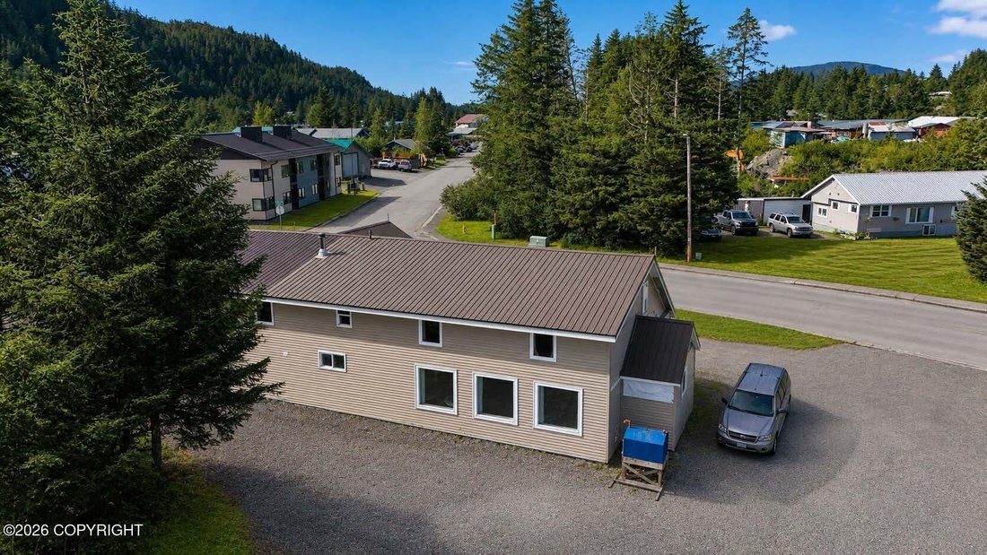 House in Cordova, Alaska, United States 3 - 18766633