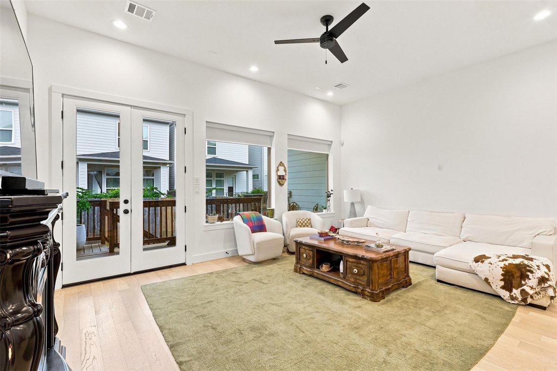 House in Houston, Texas, United States 3 - 18766894