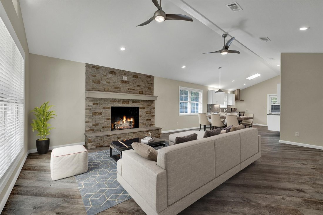 House in New Braunfels, Texas, United States 3 - 18766885