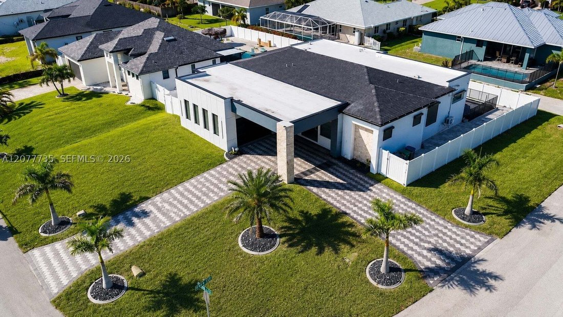 Casa a Cape Coral, Florida, Stati Uniti 1 - 18764475
