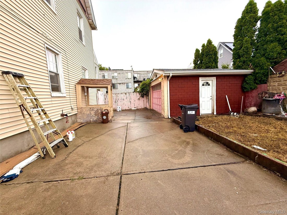 House in New York, New York, United States 4 - 18766536