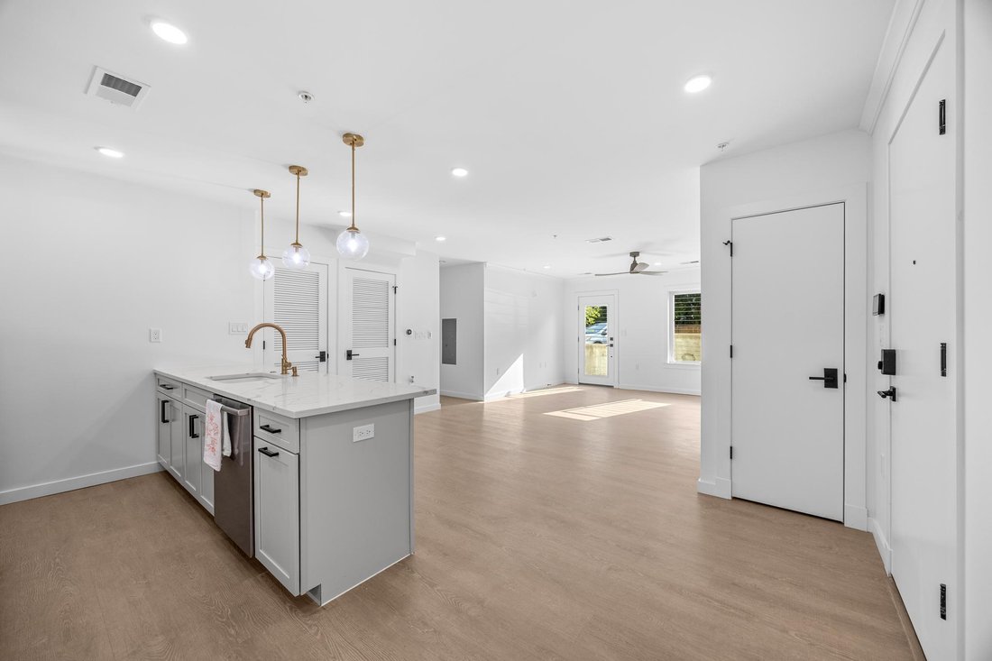 Condo in Arlington, Virginia, United States 3 - 18740187