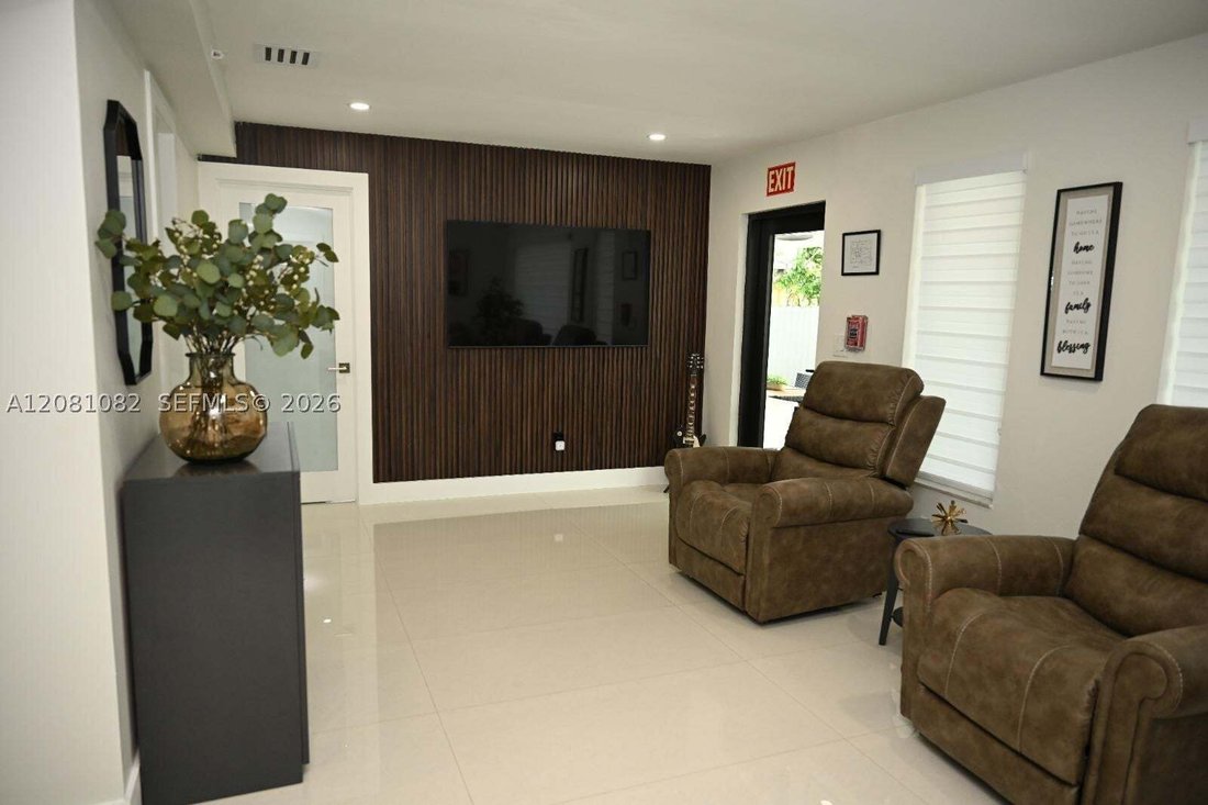 Haus in Hialeah, Florida, Vereinigte Staaten 3 - 18766843