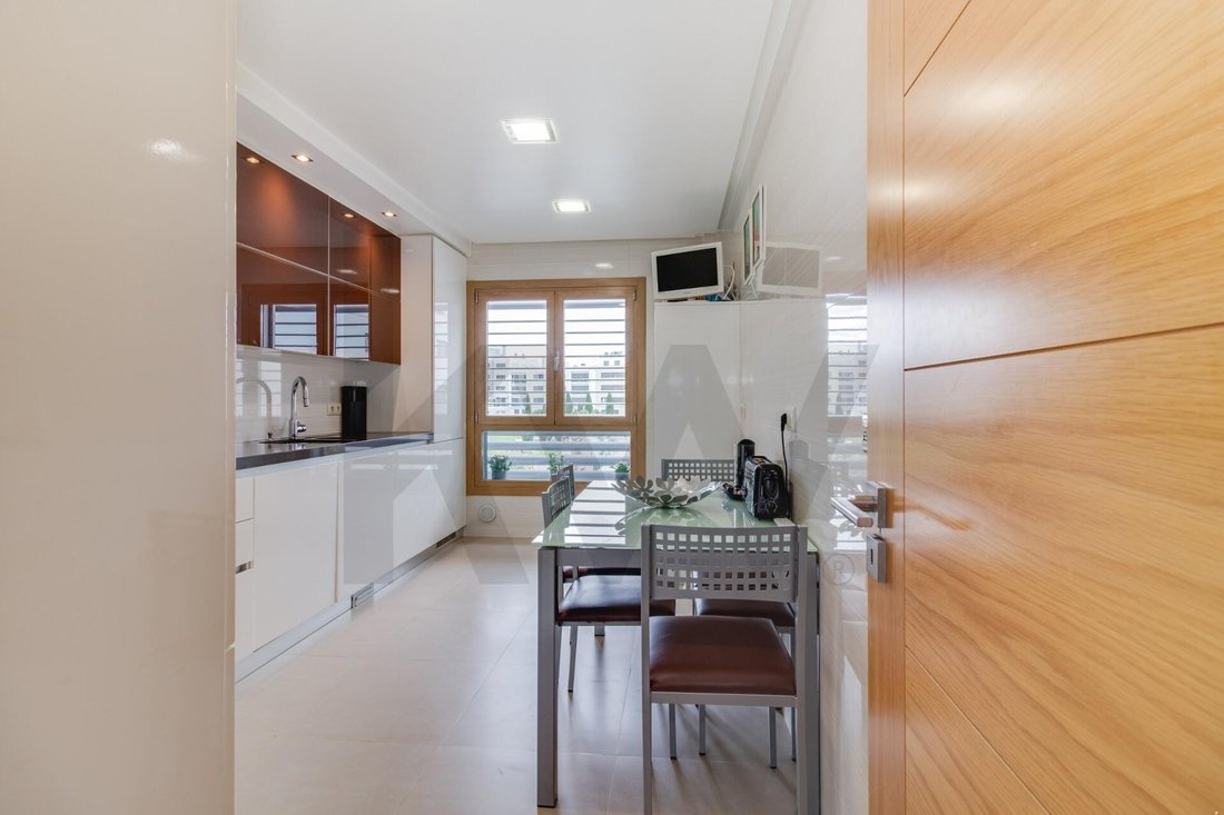 Apartment in Santa Iria de Azoia, Sao Joao da Talha e Bobadela, Lisbon, Portugal 4 - 18766811