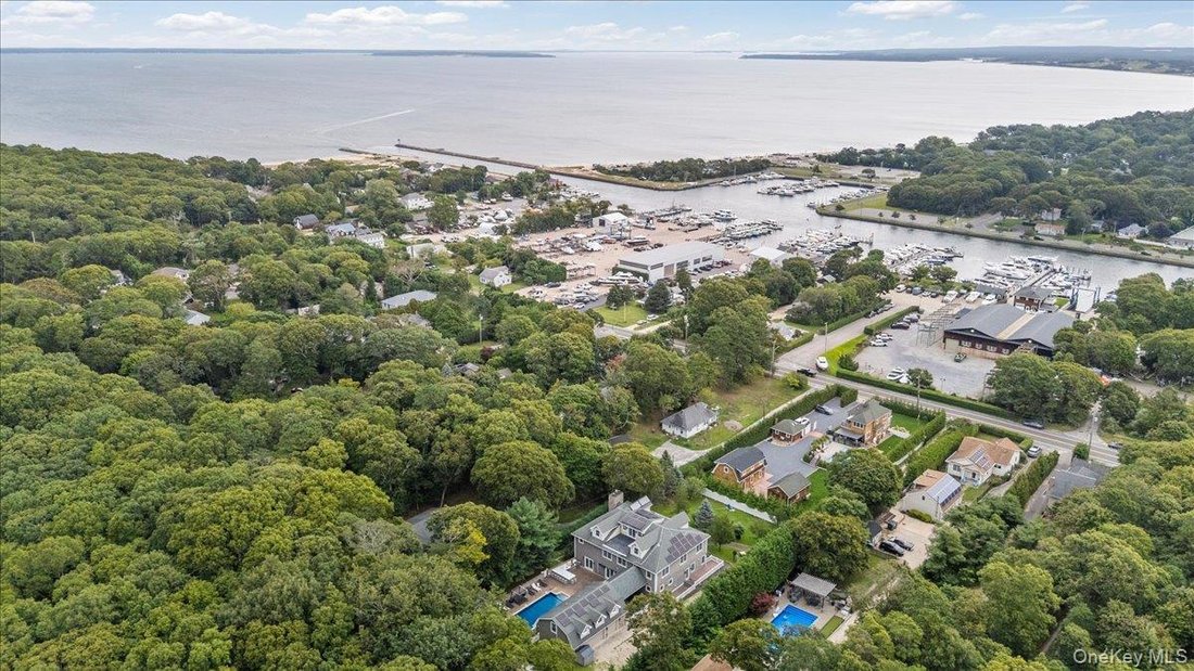 House in Hampton Bays, New York, United States 3 - 18766531