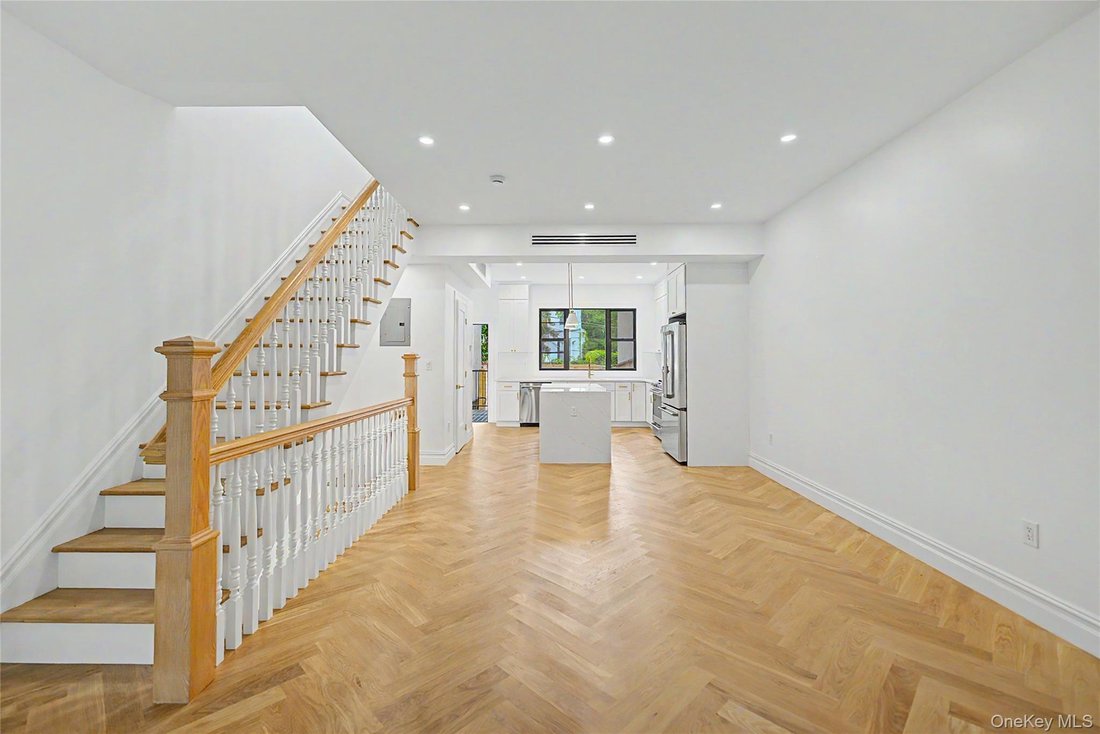 House in New York, New York, United States 2 - 18766527