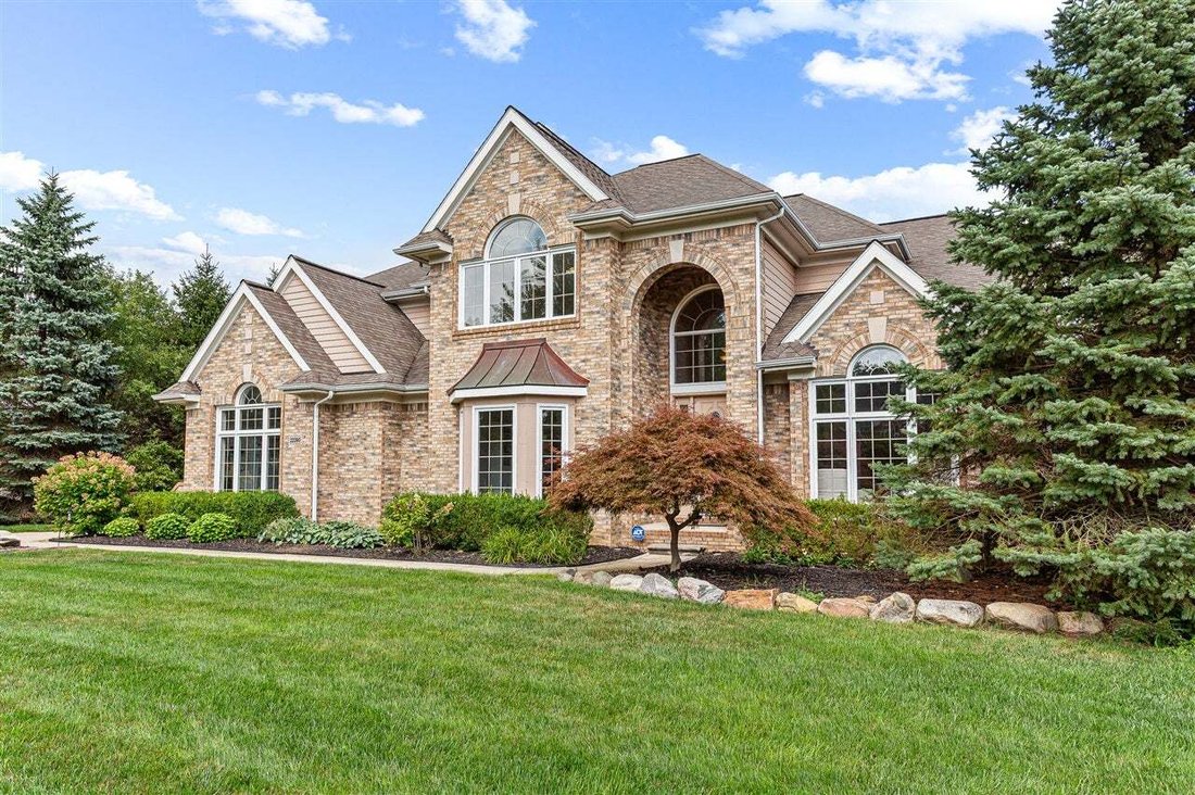 Casa en Farmington Hills, Míchigan, Estados Unidos 3 - 18766760