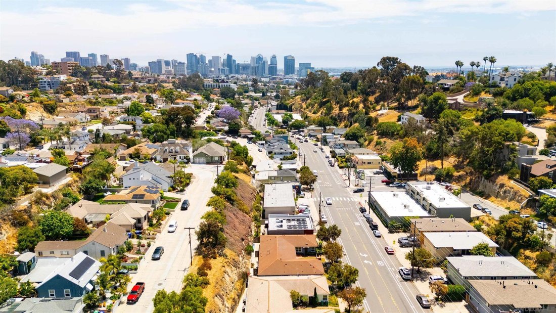 San Diego, California, United States 5 - 18766936