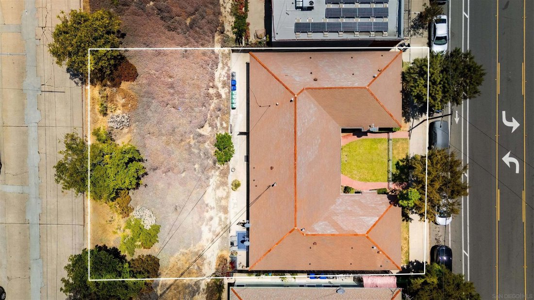 San Diego, California, United States 4 - 18766936