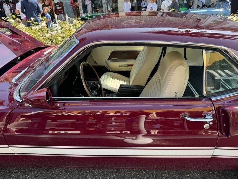Coupe in Glendale, United States 4 - 18766918