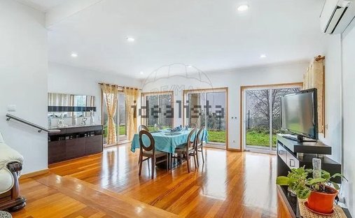 Villa a Calvos e Frades, Braga, Portogallo 1