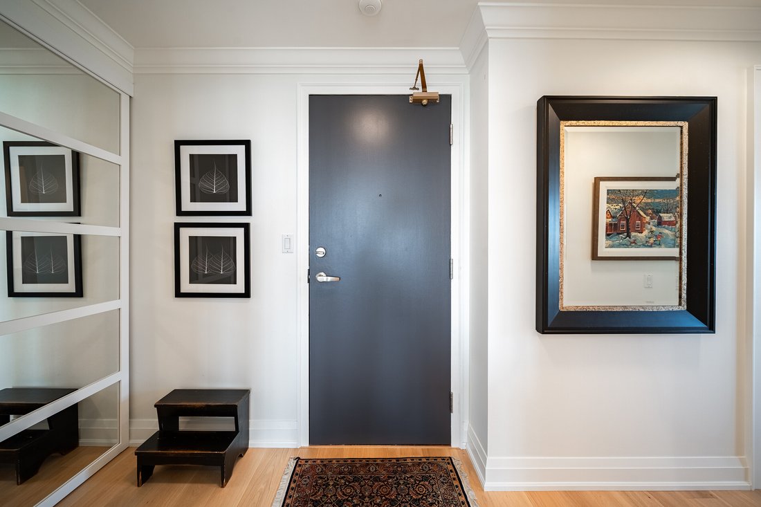 Condo in Oakville, Ontario, Canada 2 - 18767015