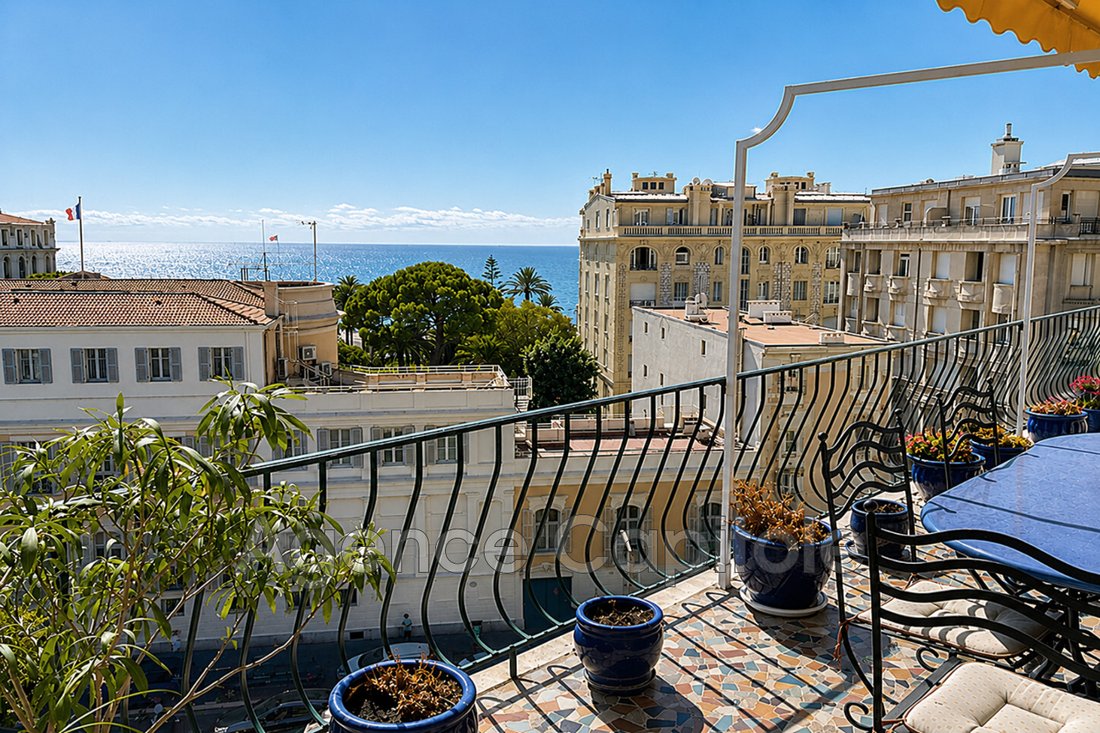 Appartement à Nice, Provence-Alpes-Côte d'Azur, France 2 - 18767161